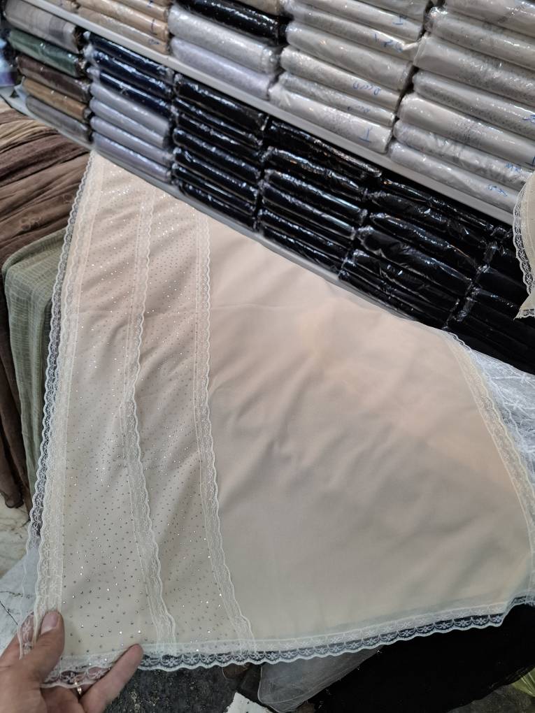 شال حریر کرم مجلسی