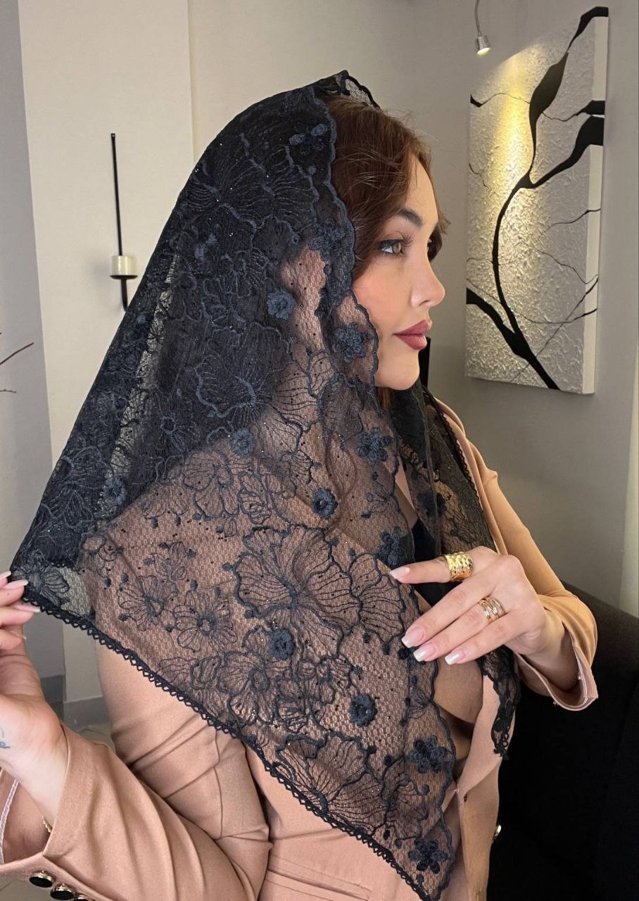 روسری دانتل سه گوش نگینی