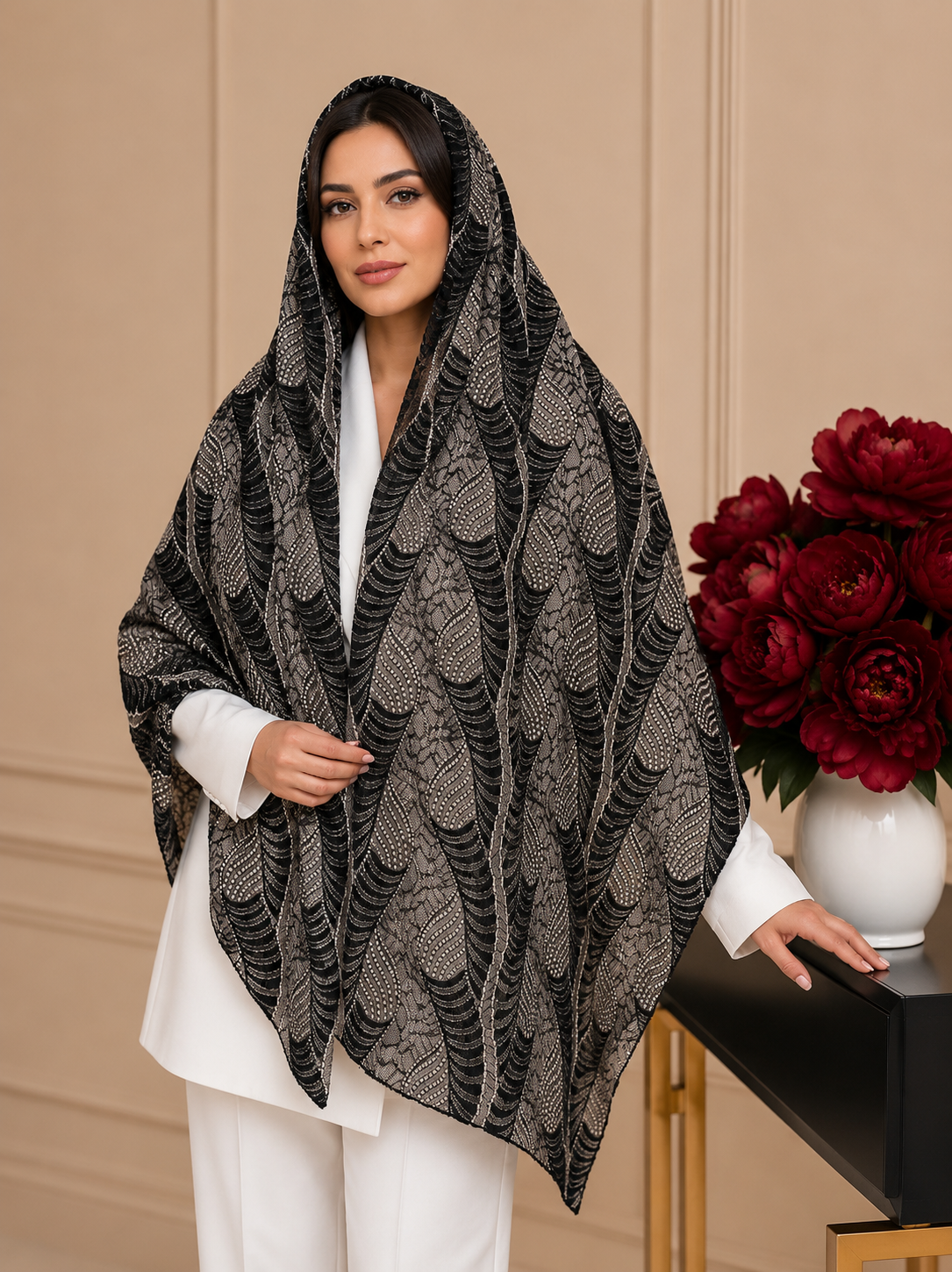 شال مجلسی زنانه ابریشم نگین دار