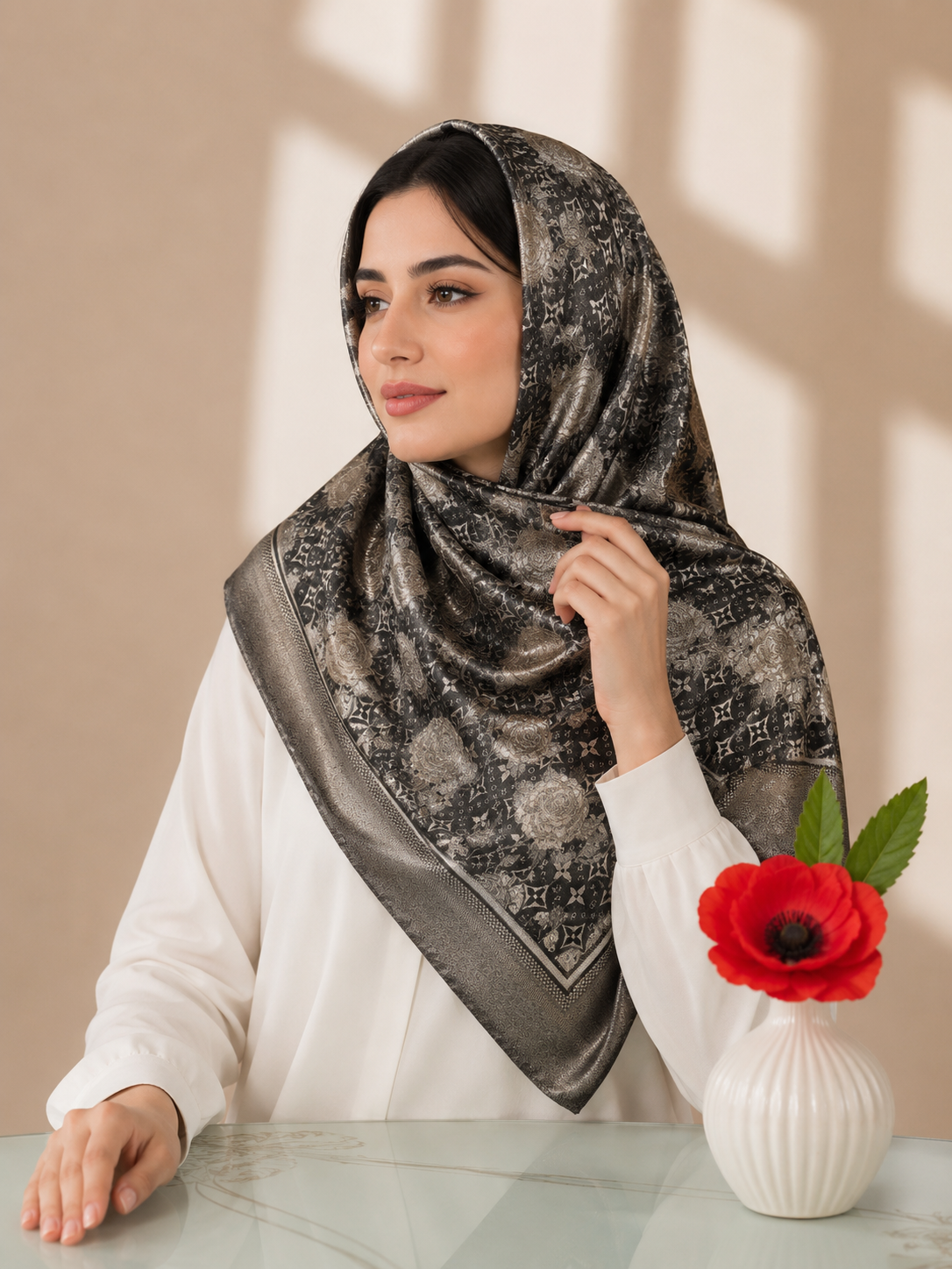 روسری ساتن زنانه لویی ویتون قواره ۱۰۵ فرانسه
