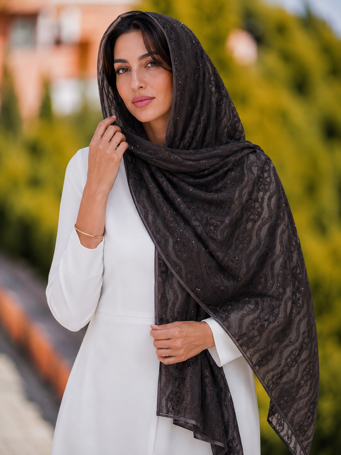 شال حریر ابریشم زنانه نگین دوزی قهوه‌ای