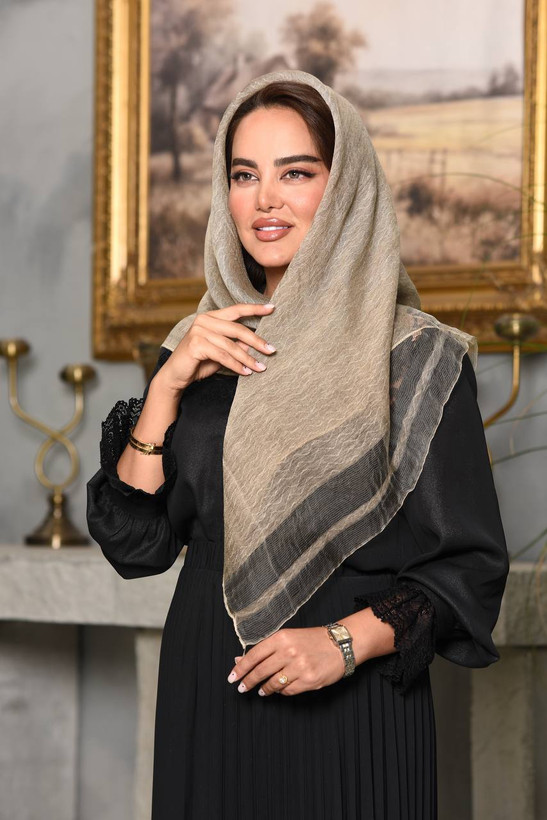 روسرى ابريشم مجلسی زنانه ويسکوز قواره ۱۰۰