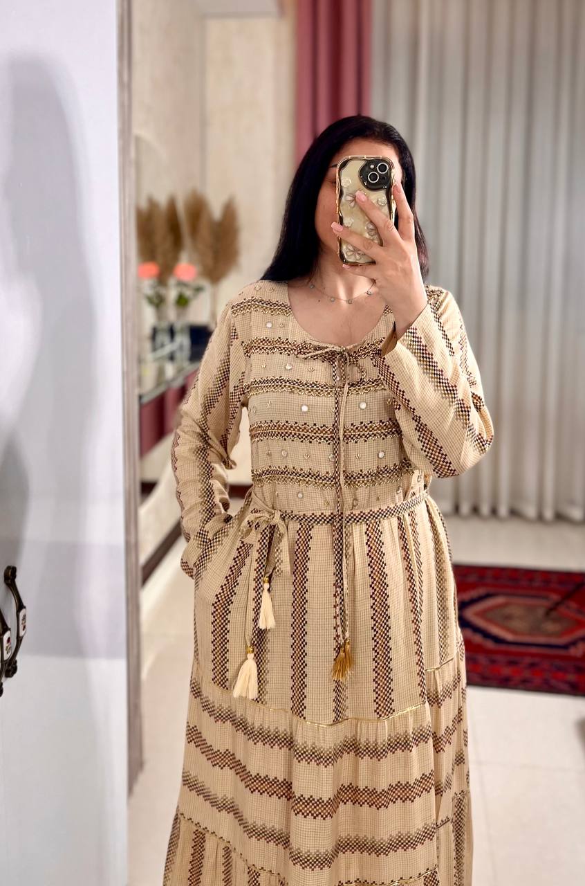 پیراهن هندی زنانه منجوق دوزی کار دست