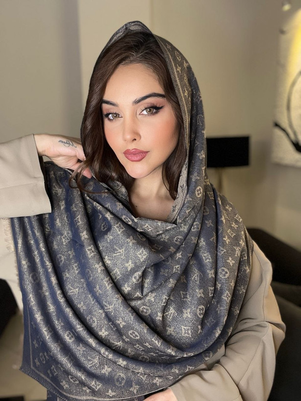 شال کشمیر لمه دار مجلسی زنانه مدل Lv