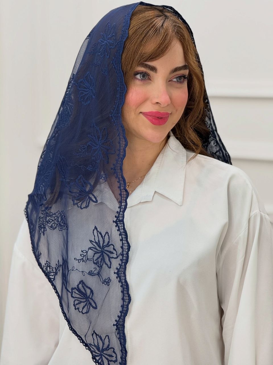 روسری دانتل سه گوش سرمه‌ای زنانه جنس اصلی
