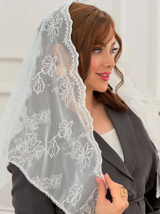 روسری دانتل سه گوش سفید مجلسی زنانه