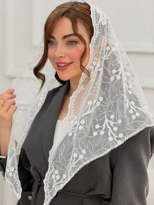 روسری دانتل سه گوش سفید مجلسی زنانه