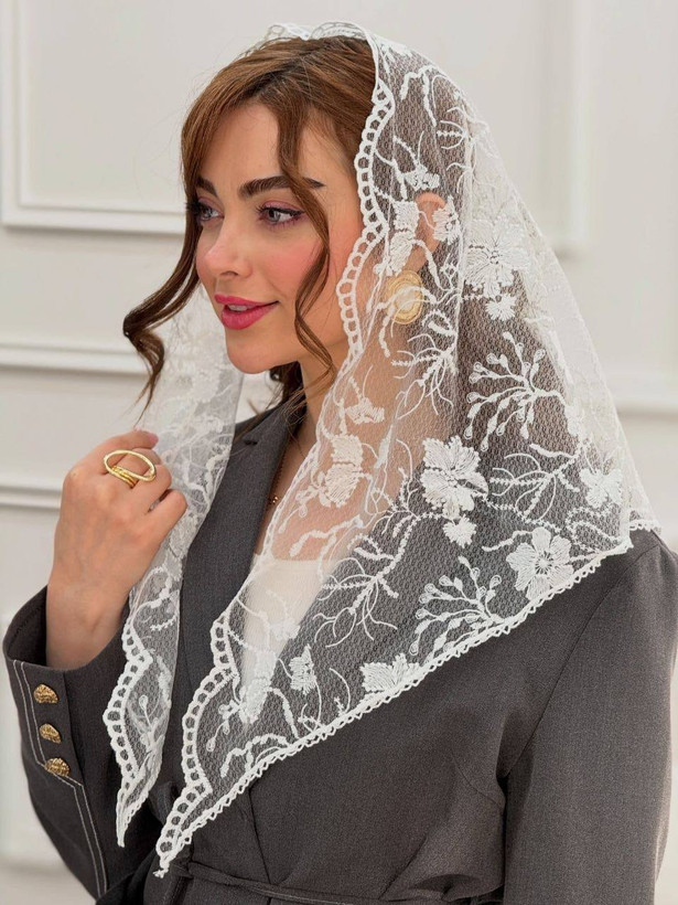 روسری دانتل سه گوش سفید مجلسی زنانه